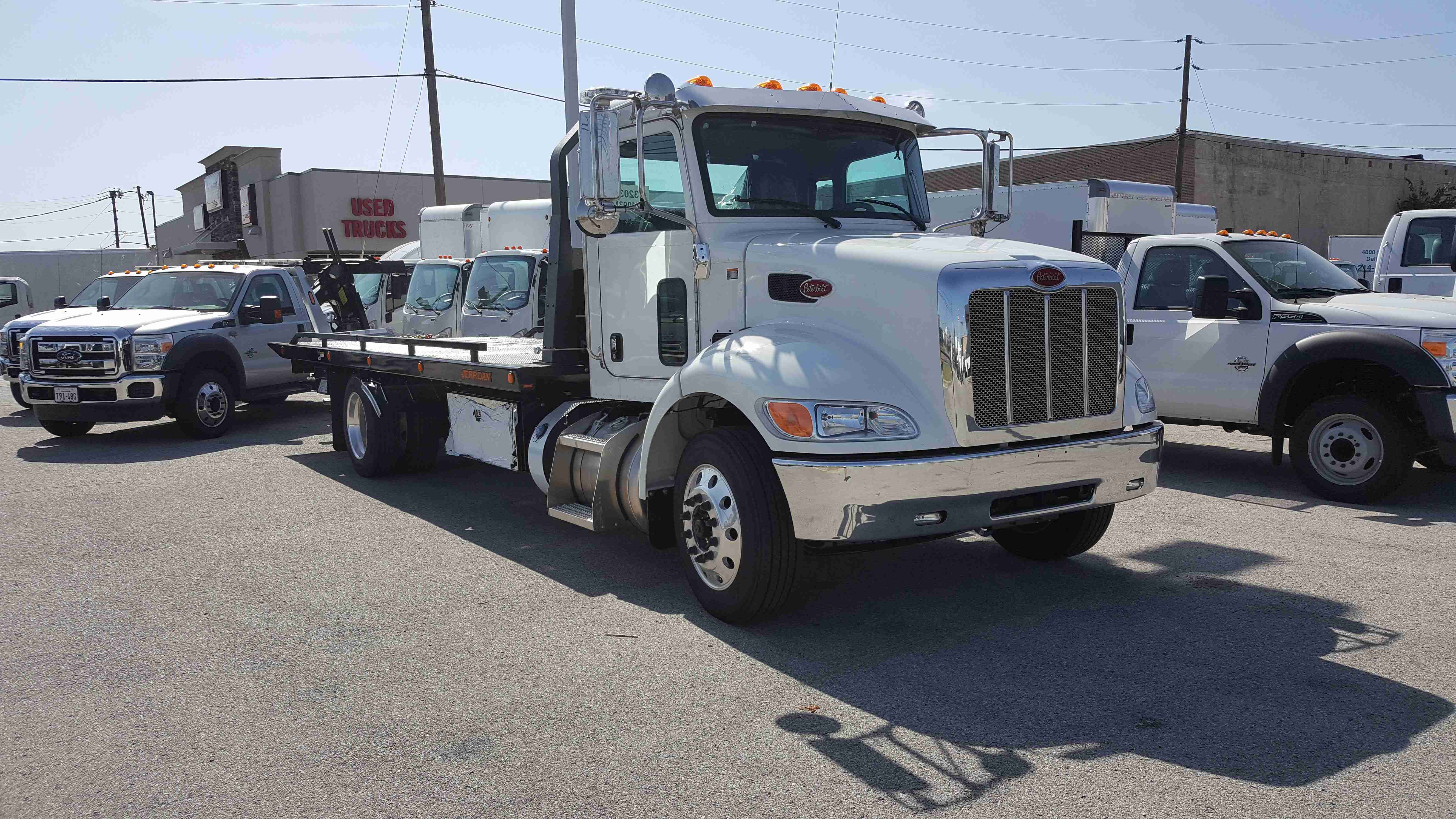 Tow Truck In Murphy business image