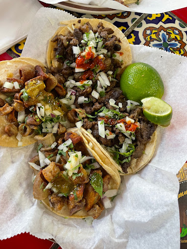 Fluffies Corner Tacos business image